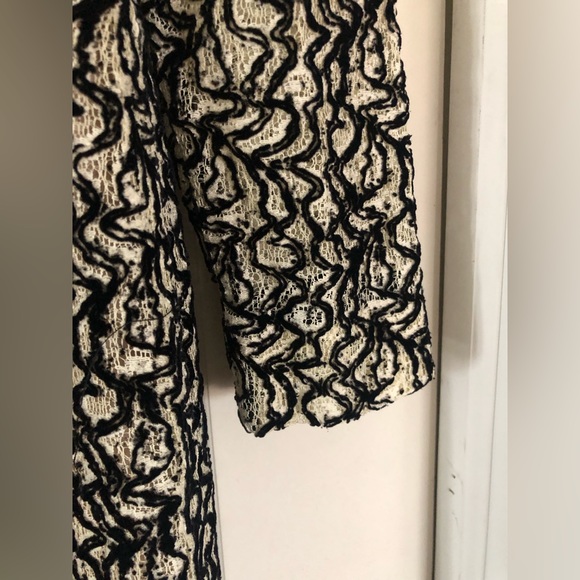 Emilia Wickstead Black and Ivory Flocked Lace Dress - Picture 10 of 16